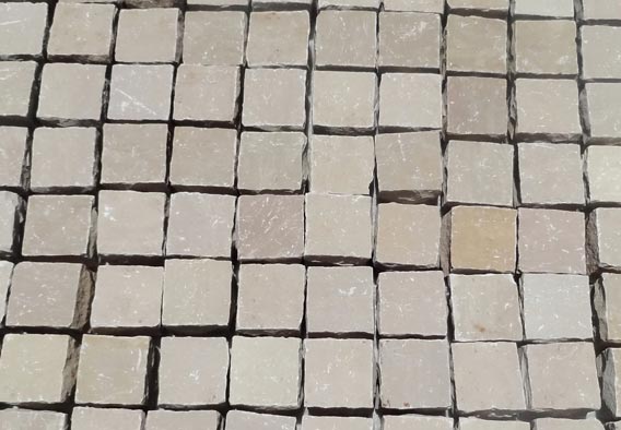 Buff Sandstone Cobbles